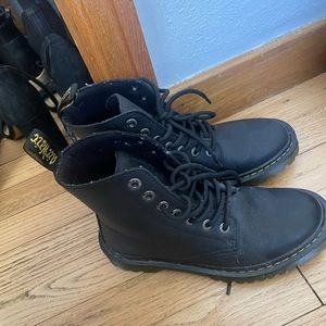 Dr Martens size US6 L Black Never Worn